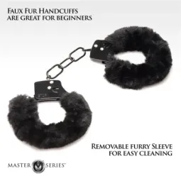 MASTER SERIES Furry Handcuffs käerauad, must
