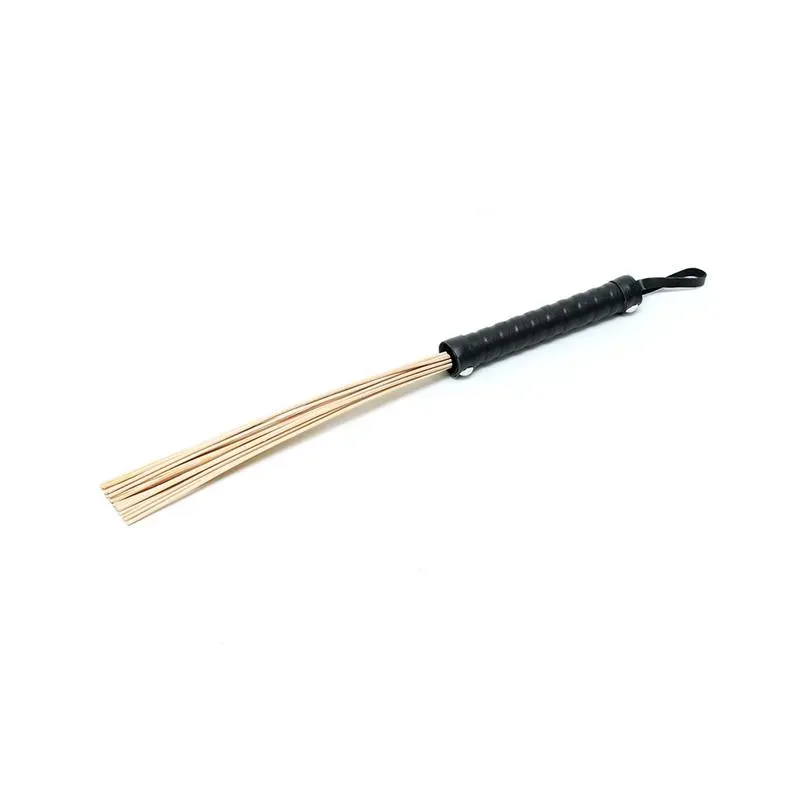BONDAGE PLAY Rotan Flogger rotangpiits