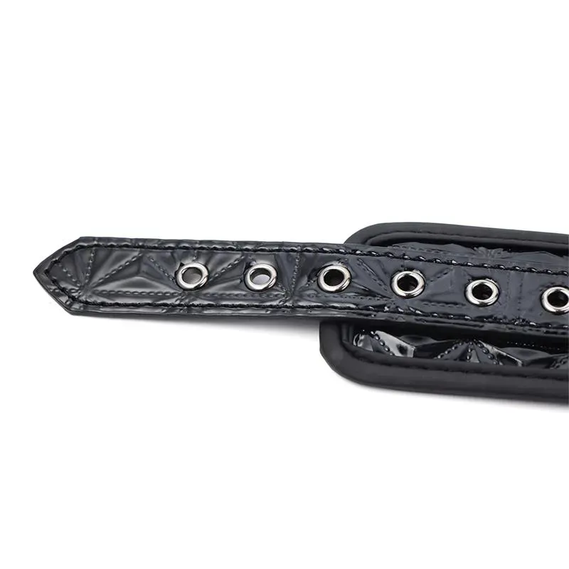 BLACK SAPPHIRE käerauad vegan-nahast